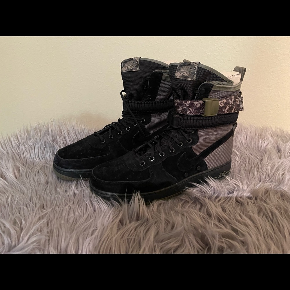 Nike SF Air Force 1 High `olive’ Camo Sneakerboot